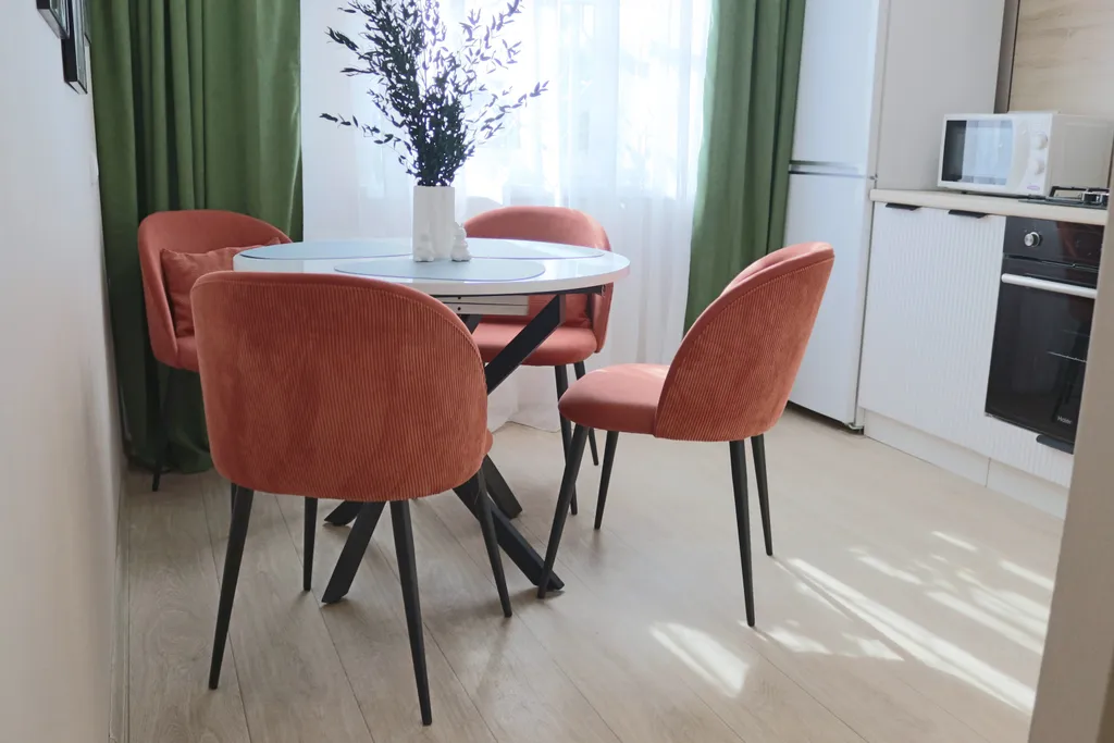 Уютная трехкомнатная квартира с дизайнерским ремонтом