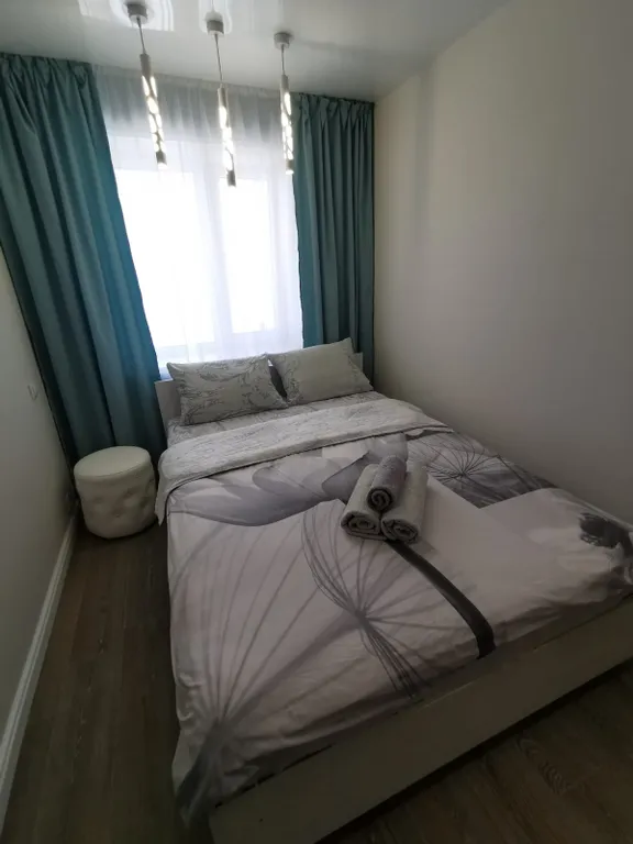 3-комн на 50 лет Октября -4 кровати