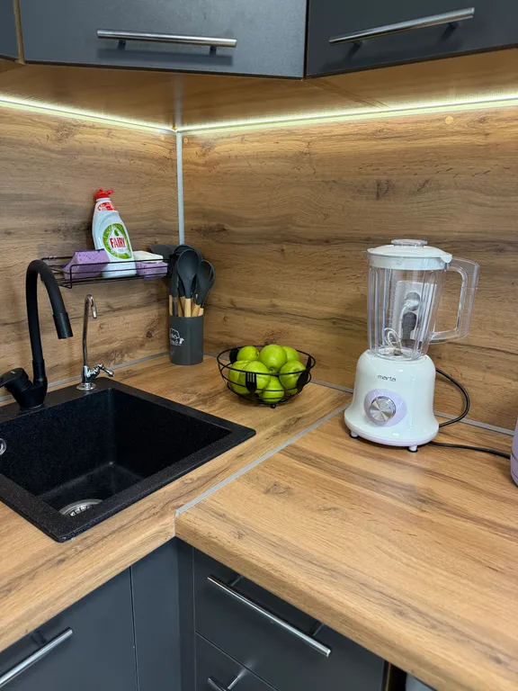 Дизайнерская студия «Лавандовая Гармония» с бассейном и террасой