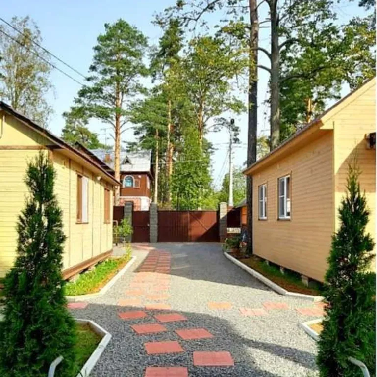 Коттедж Уютный небольшой дом — Песочный