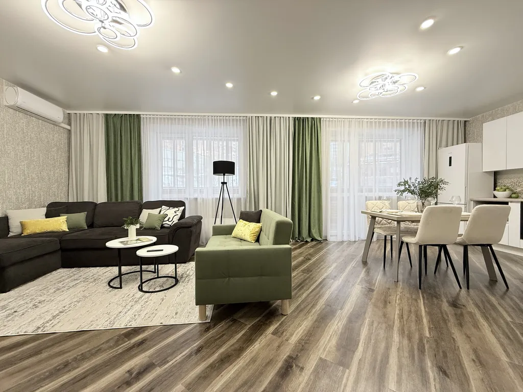 Двушка на 7 человек у нового ЛДС Сибирь-арена