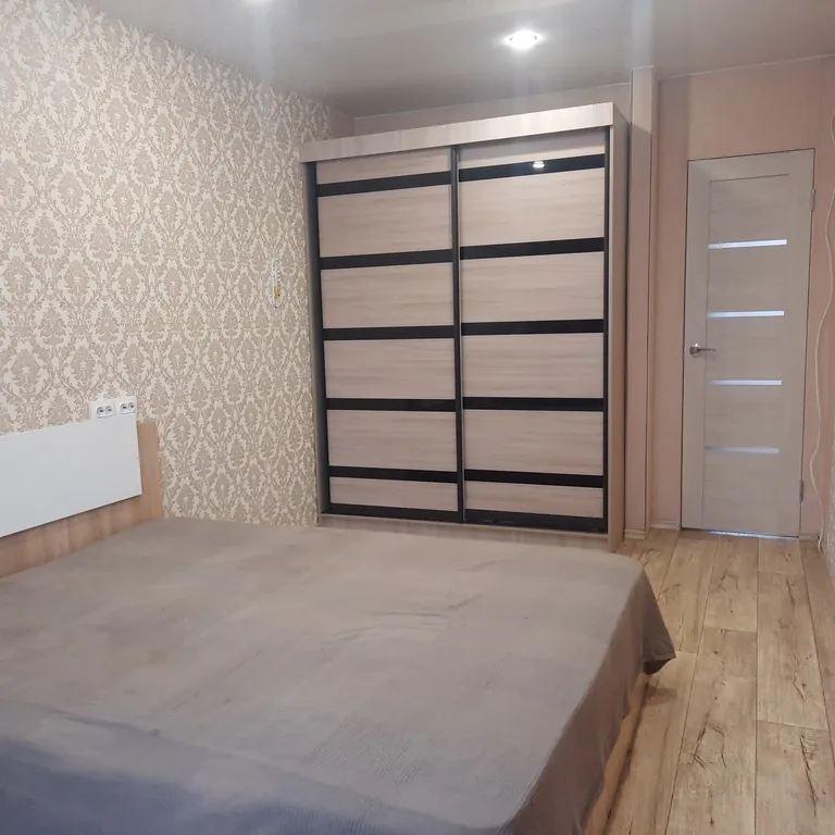 Двухкомнатная квартира в центре города — аренда посуточно в Первоуральск