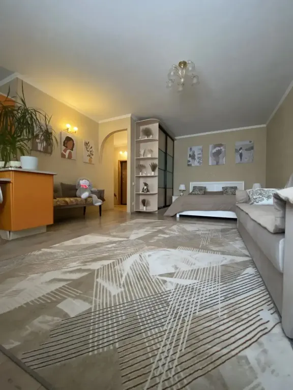 Уютная студия в центре с великолепным видом на горы