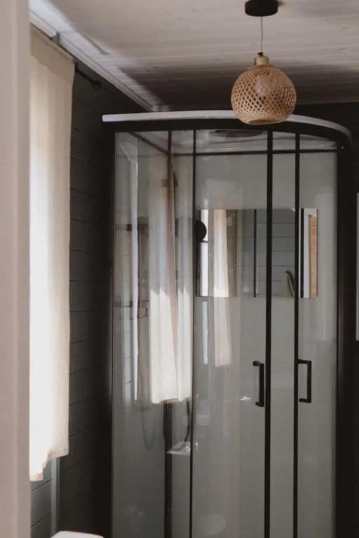 Дом с душой у соснового леса