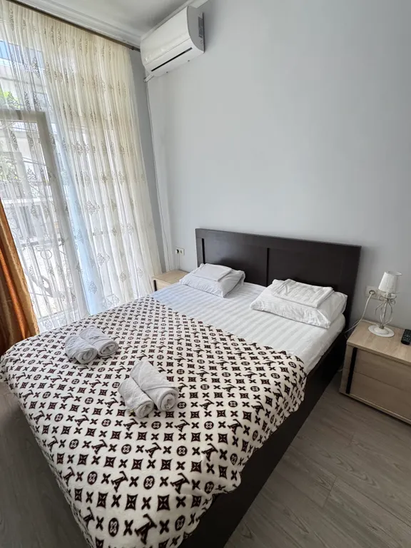 Квартира Комната в гостевом доме у моря — аренда посуточно в Сухум