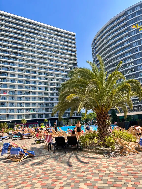 3-комнатный апартамент, бассейн + парковка, жк white sails