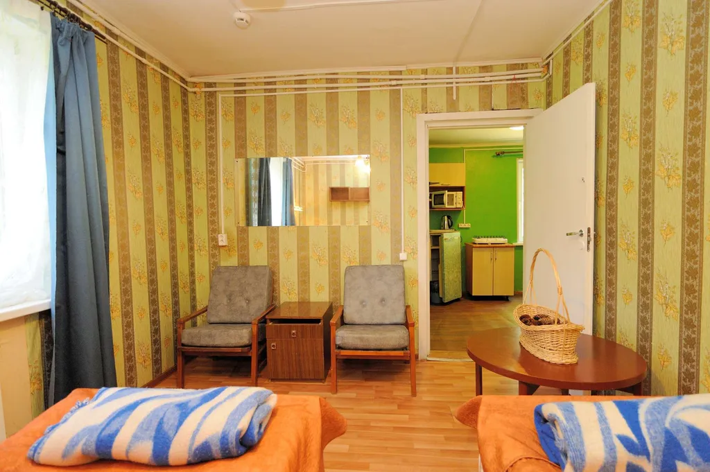 Коттедж Дом 10 левая половина — Луга