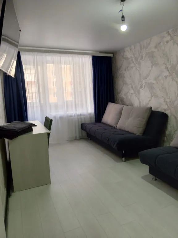 3-ком.квартира с отчётными док-ми, с хорошим ремонтом, с новой мебелью — аренда посуточно в Учалы