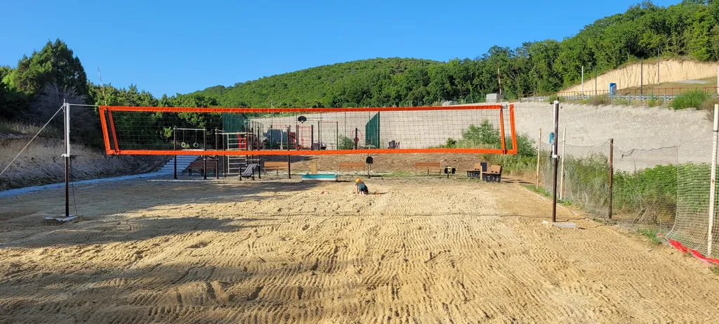 Современная студия у моря с видом на бассейн и горы