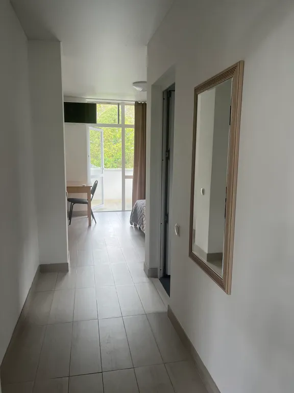 Двухместный улучшенный с балконом и ванной комнатой