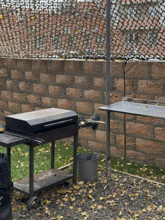 Коттедж Однокомнатный домик с террасой и мангалом — Новосибирск