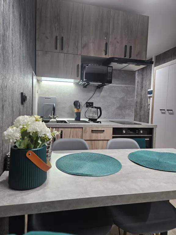 Тихая угловая квартира-студия