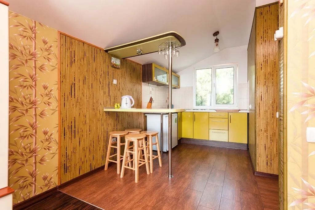 Студия с красивым видом на море и горы