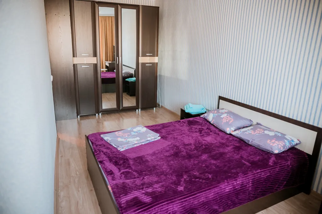 Теплая квартира в центре города — аренда посуточно в Междуреченск