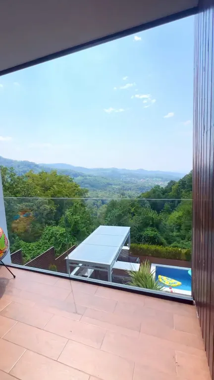 Коттедж Роскошный 3-этажный дом с бассейном, видом на море и национальным парк — аренда посуточно в Сочи