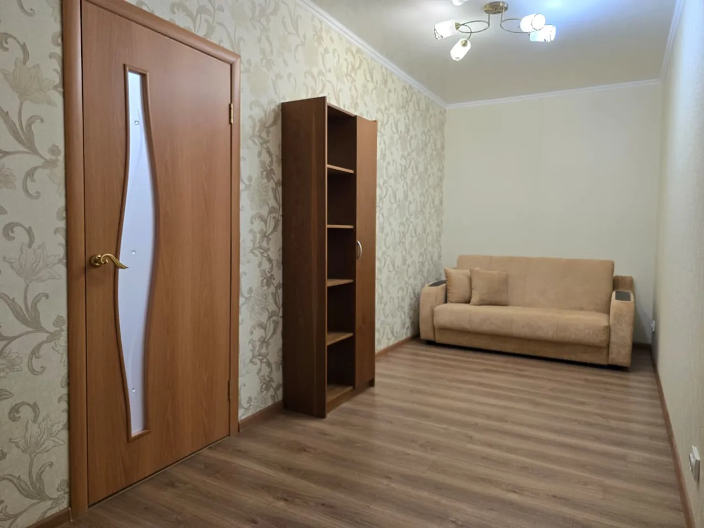 гостиная с раскладным диваном (спальное место 145х200)