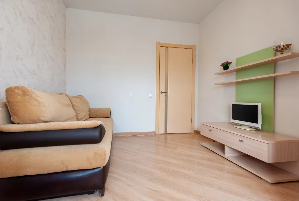 Двухкомнатная квартира в центре рядом с полевым спуском к Волге