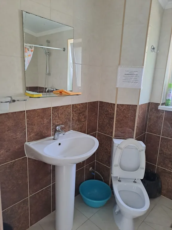 Уютная комната с видом на море