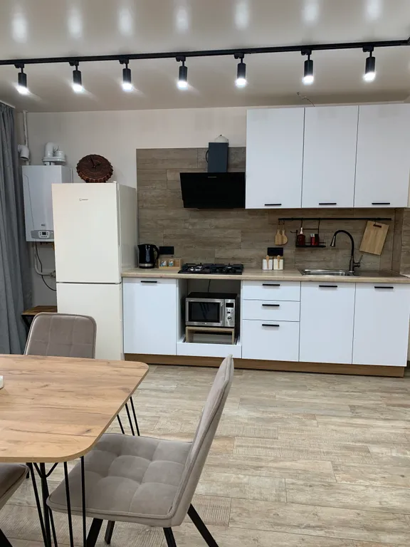 Просторная уютная квартира в самом центре города, с современным ремонтом