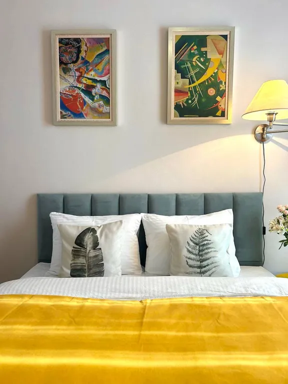 Квартира Апартаменты "AzurGarden" — Варваровка