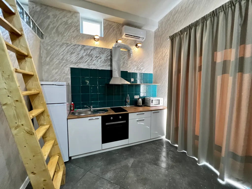 Студия лофт на 1 этаже