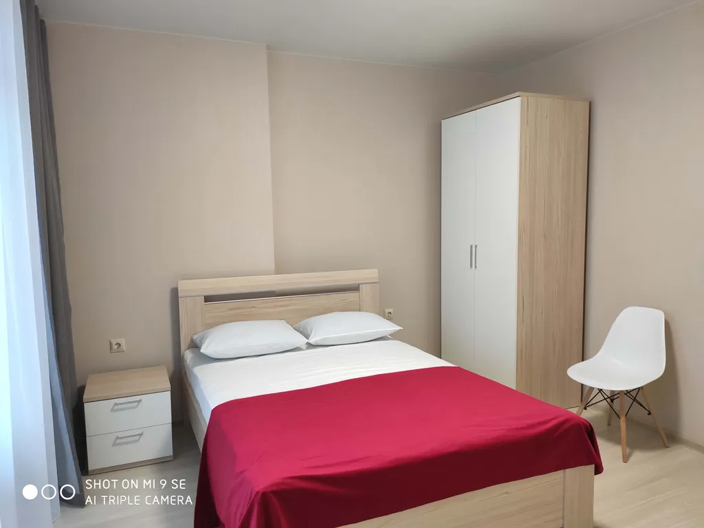 Лайнер с видом на Залив