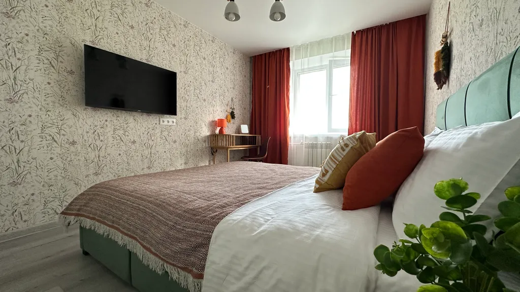 Яркий просторный апартамент около ЖД вокзала