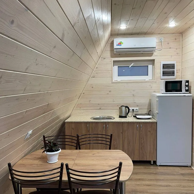 Коттедж Дом у моря посуточно с  бассейном Пляхо — Пляхо