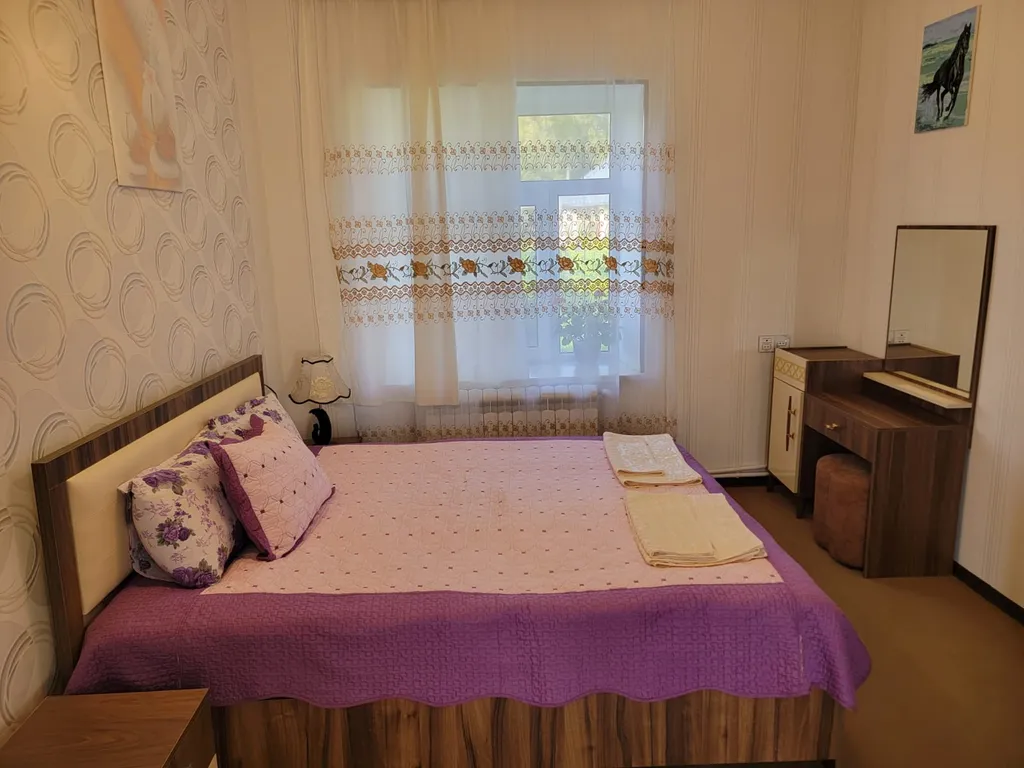 Вилла с садом и видом на горы