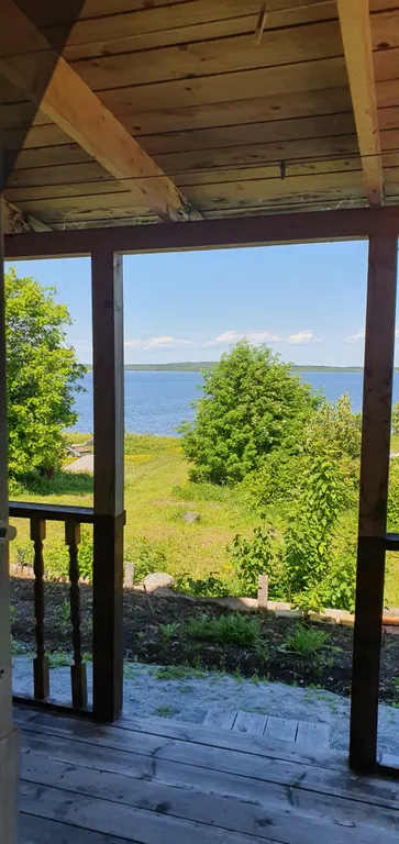 Дом c террасой