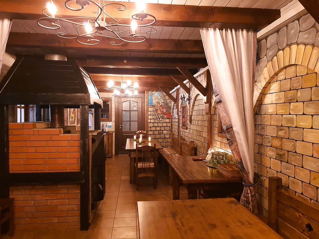 Дом-замок для большой компании