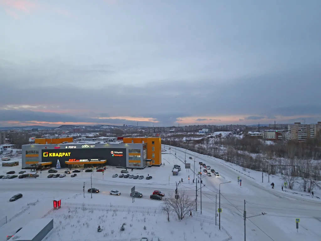 Большая двухкомнатная квартира в новом доме с охраняемой парковкой