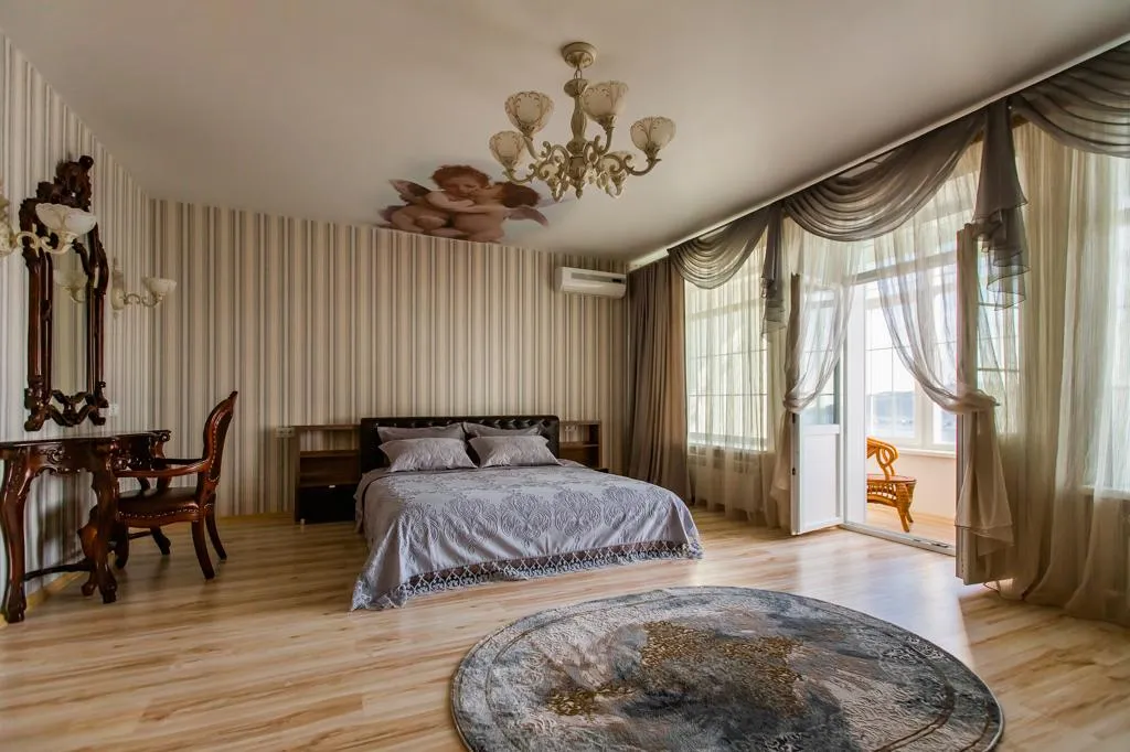 Шикарная вилла на берегу моря