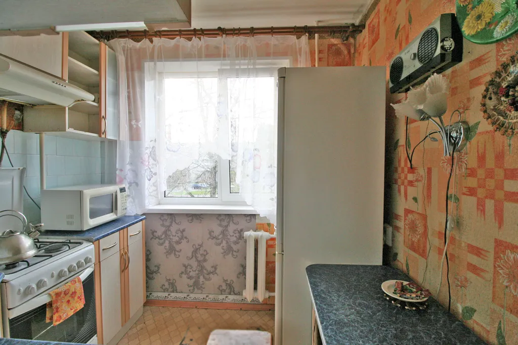 Квартира Теплая бюджетная квартира в центре города — Кириши