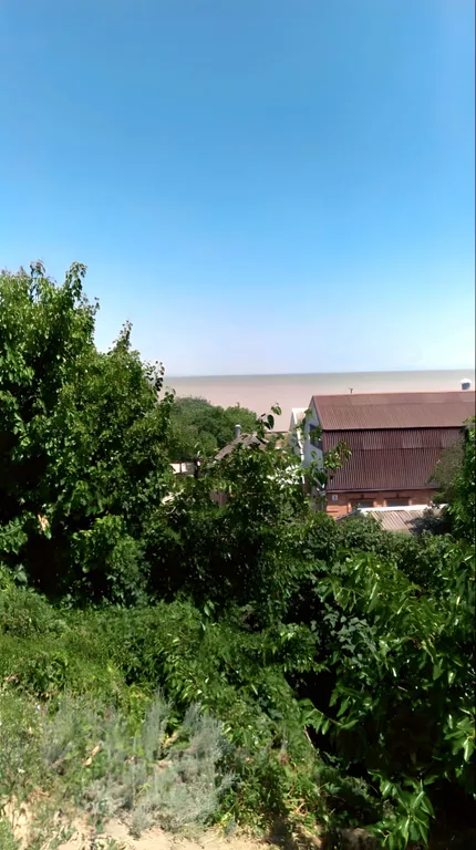 Отдельный 2-х этажный благоустроенный дом в тихом районе у моря