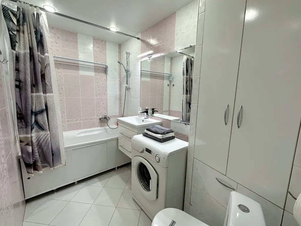 Просторная квартира студия на Зональном