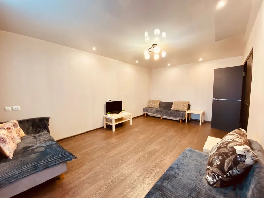 Двухкомнатная квартира на Ореховой 5