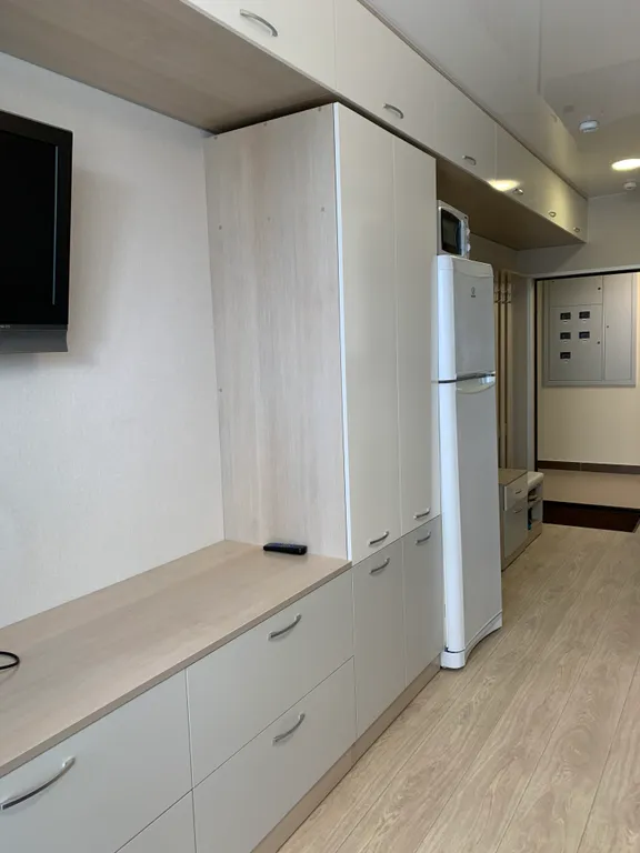 Студия с красивым видом на город и море во Владивостоке