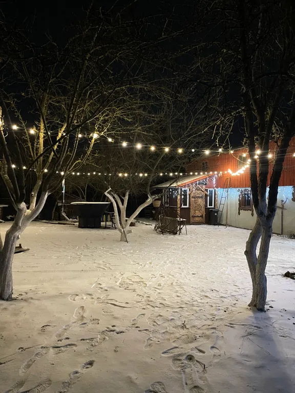 Уютный деревенский домик с русской баней возле берега озера