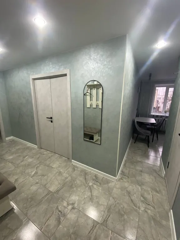 Уютная 2-комнатная квартира с новым ремонтом в тихом центре