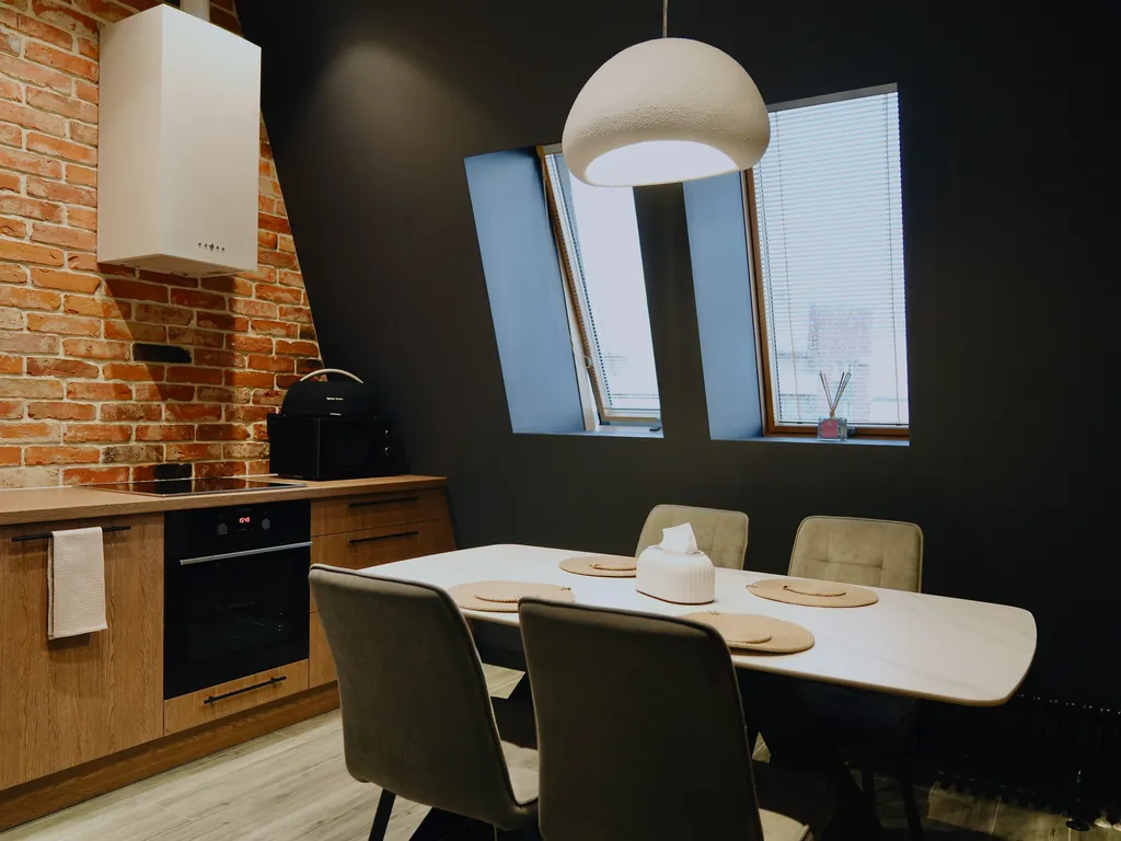 Дизайнерская евродвушка у канта на набережной