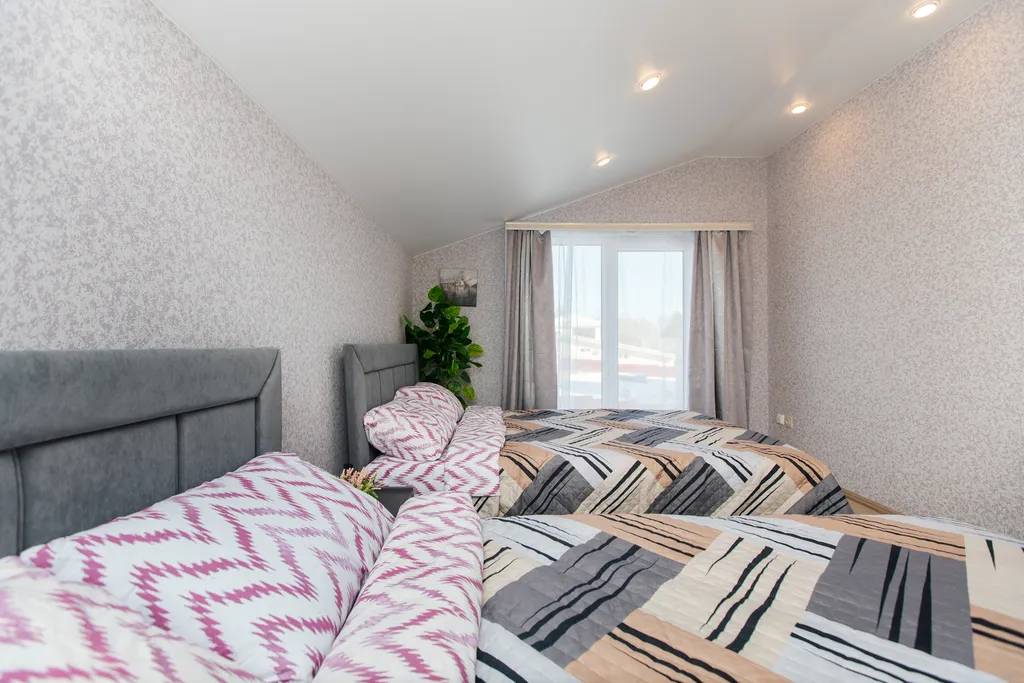 Просторный двухэтажный коттедж