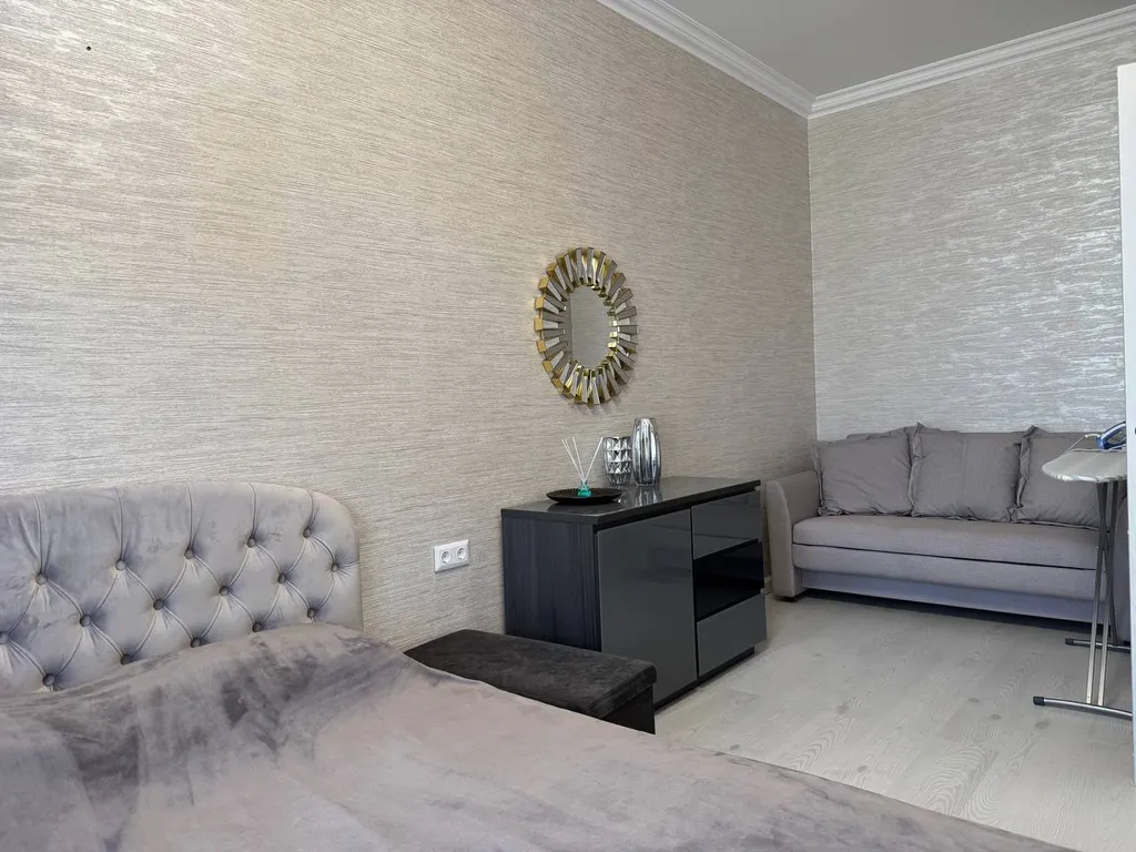 1-комнатная квартира в ЖК Лувр с видом на море и горы