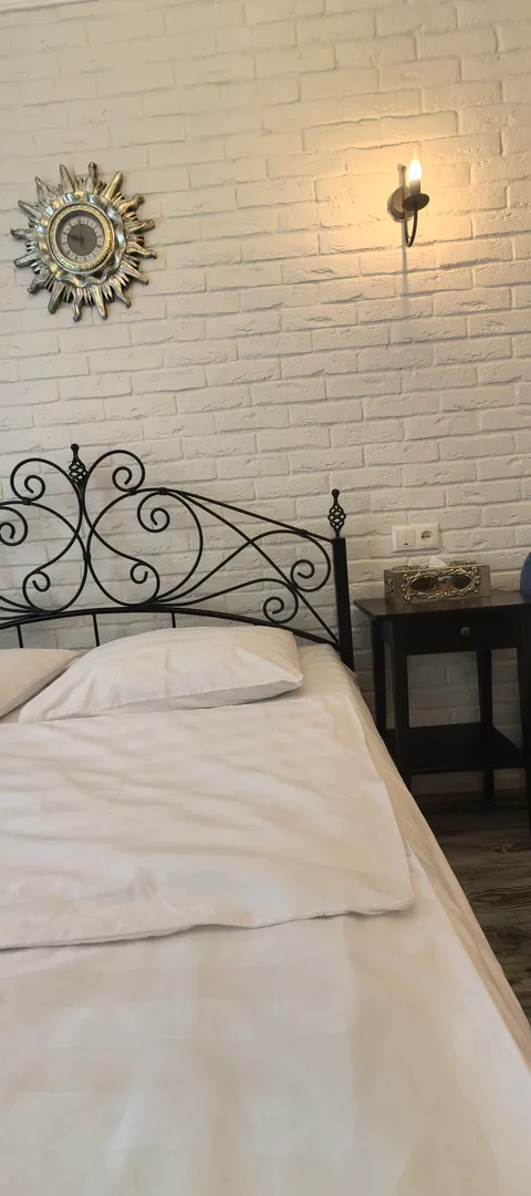 Кровать