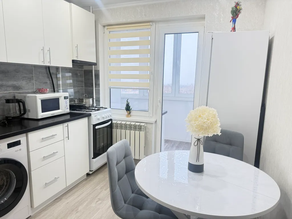 Уютная квартира с новым ремонтом и мебелью в центре — аренда посуточно в Каменск-Шахтинский