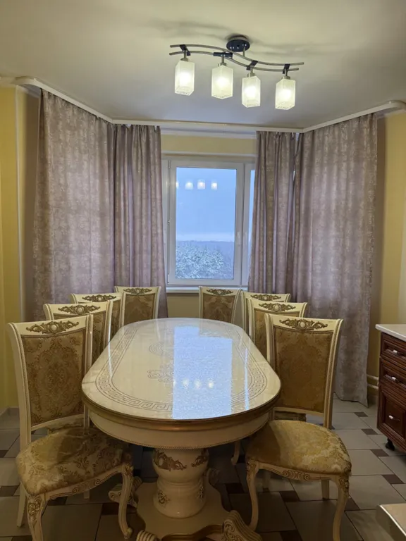 Квартира с двумя балконами с видом на лес | Уютно, как дома