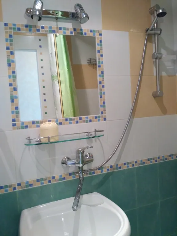 Квартира Уютная комната с удобствами и мини-кухней в центре — Лазаревское