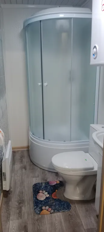 Уютный домик с видом на озеро