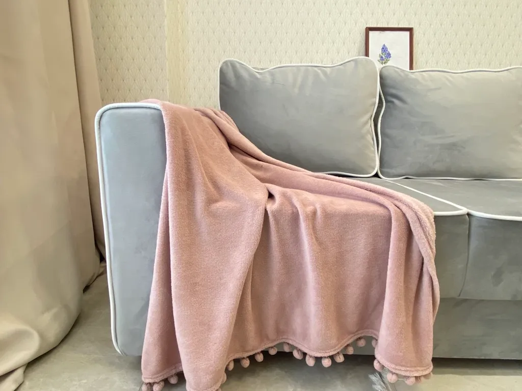 Поделам стильная квартира рядом с Radisson blu