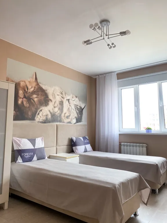 Большая семейная квартира до 5 гостей рядом с Волгой